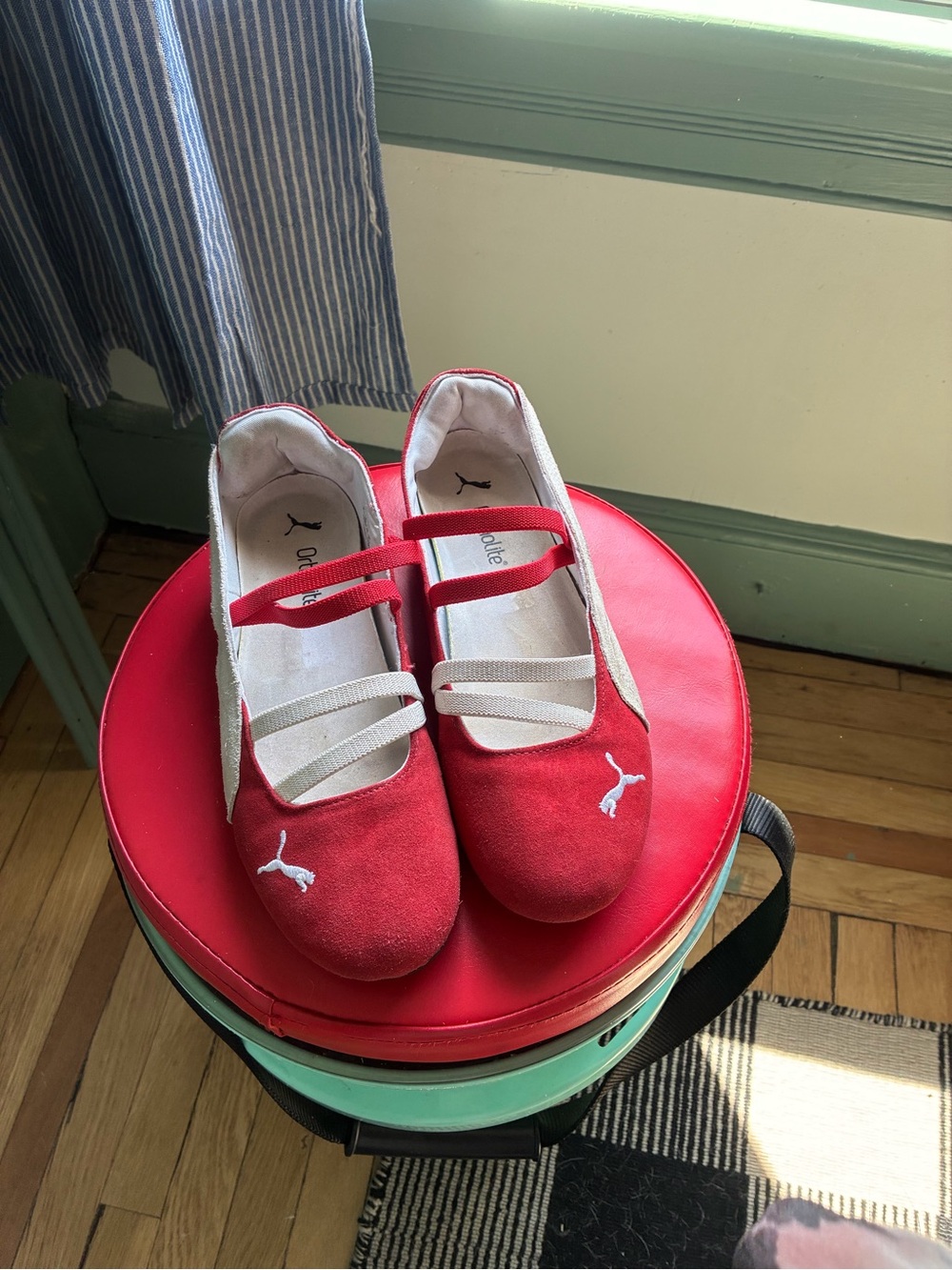 PUMA Red and White Speedcat Ballet Flat size 9 - Picture 2 of 8
